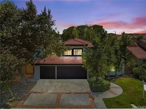 1802 Bradcliff Way, Palmdale, CA 93551