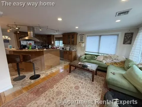 167 Summer St #1, Arlington, MA 02474