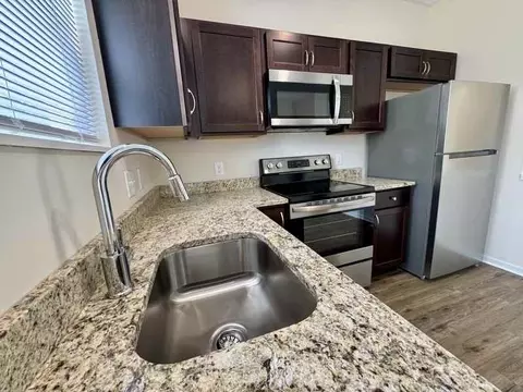 389 Abbeyville Rd, Medina, OH 44256