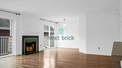 555 Prospect St #4, Seattle, WA 98109