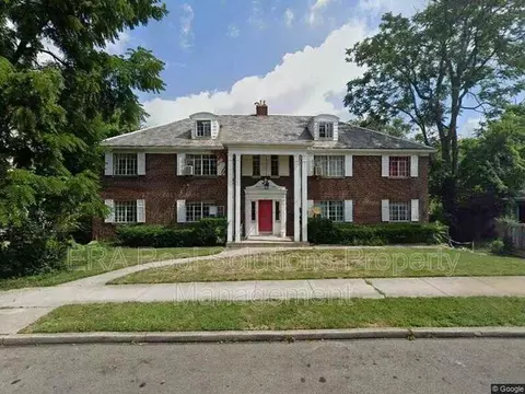 220 Loraine Ave #6, Cincinnati, OH 45220