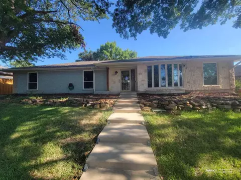1406 N Trail Dr, Carrollton, TX 75006