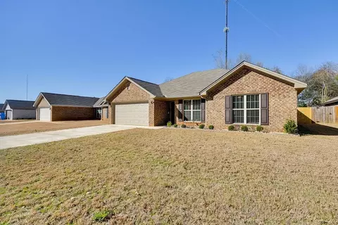 706 Park Ln #NA, Prattville, AL 36067