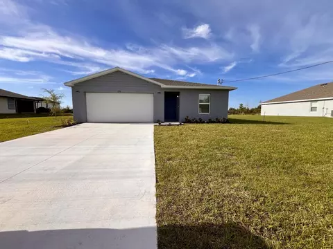 2210 SW 4th St #NA, Cape Coral, FL 33991