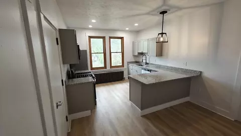 62 N Harrison Ave #60-2, Bellevue, PA 15202