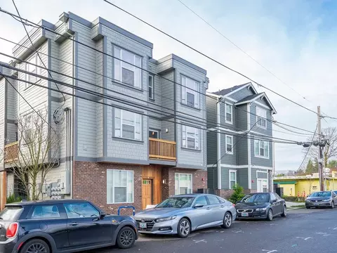436 NE Stafford St #01, Portland, OR 97211
