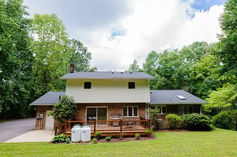 26 Indian Knob Rd, Asheville, NC 28803