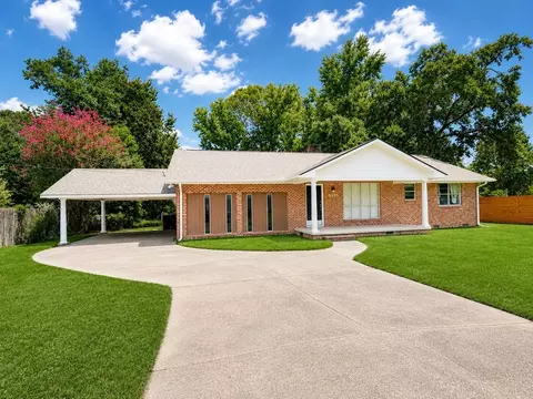 9535 Hyacinth Ave, Oak Hills Place, LA 70810