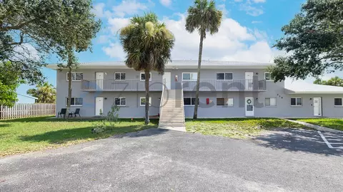 238 Chandler St #203, Cape Canaveral, FL 32920