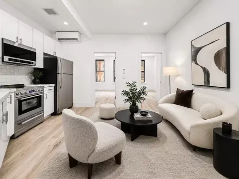 254 Broome St #7, New York, NY 10002