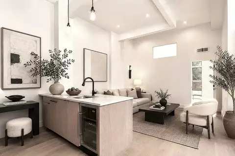 19 Saint Marks Pl #5I, New York, NY 10003