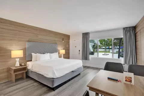 3621 N Ocean Blvd #1585643P, Fort Lauderdale, FL 33308
