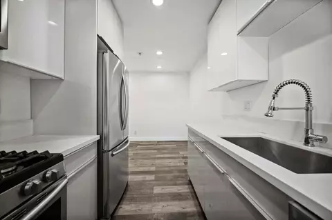 1333 W 36th Pl #6, Los Angeles, CA 90007