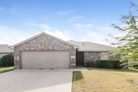 7645 Hollow Point Dr, Fort Worth, TX 76123