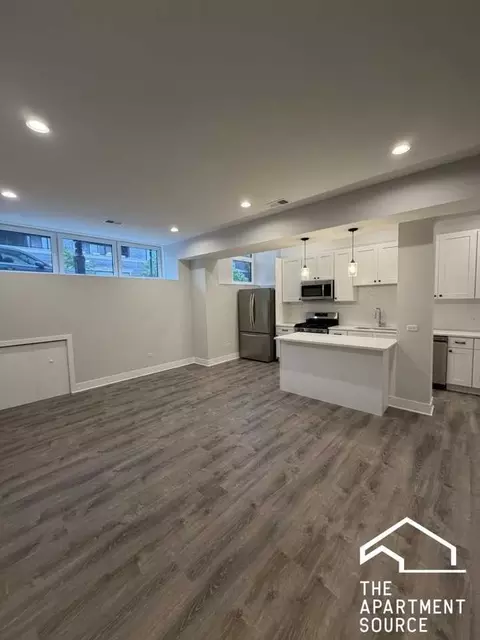 2247 W Lawrence Ave #3ARO, Chicago, IL 60625