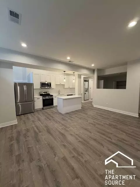 2247 W Lawrence Ave #4ARO, Chicago, IL 60625