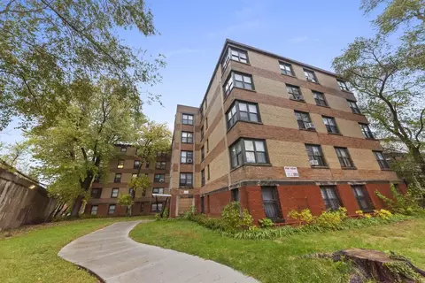 1360 W Touhy Ave #109, Chicago, IL 60626