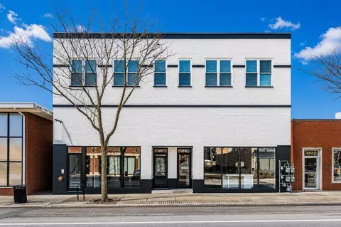 4819 Main St #204, Skokie, IL 60077