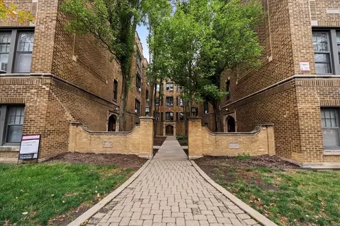2348 W Addison St #D2, Chicago, IL 60618