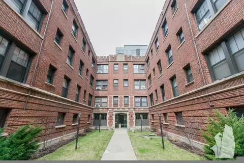 516 W Cornelia Ave #518-214, Chicago, IL 60657