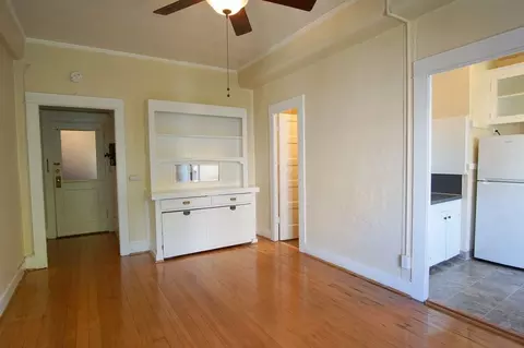 715 SW King Ave #56, Portland, OR 97205