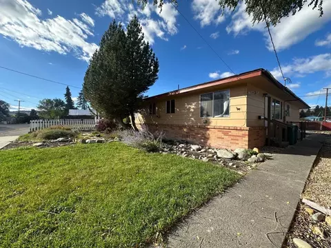 2437 Garden Ave, Klamath Falls, OR 97601