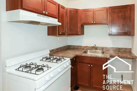 518 W Cornelia Ave #214, Chicago, IL 60657