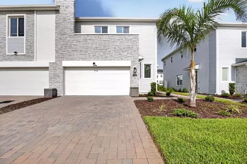 198 Nine Iron Dr, Davenport, FL 33896
