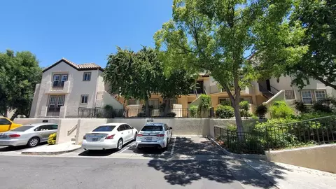24111 W Del Monte Dr #10, Valencia, CA 91355