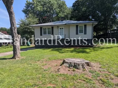 934 Dell Ave SE, Smyrna, GA 30080