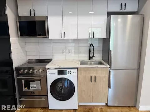Undisclosed, New York, NY 10452