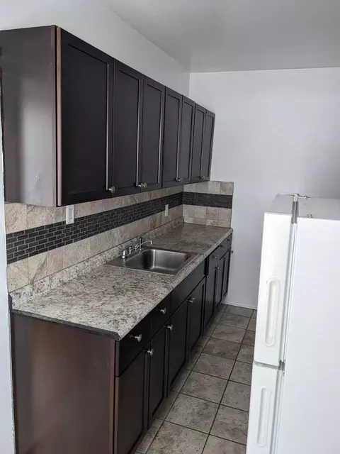 Undisclosed, Chicago, IL 60660
