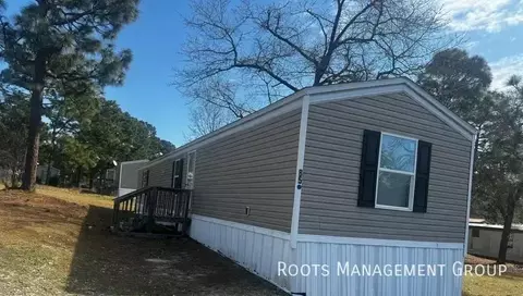 85 Sue St #85S, Spring Lake, NC 28390