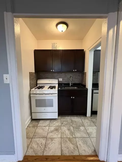 Undisclosed, Chicago, IL 60626