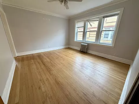 4407 N Kenneth Ave #3A, Chicago, IL 60630