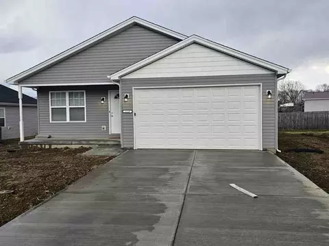 2224 Morris Ave, Wilmington, OH 45177