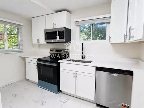 1352 Diagonal Rd, Akron, OH 44320