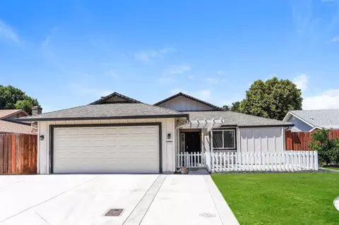 9841 Honey Bear Ln, Stockton, CA 95209
