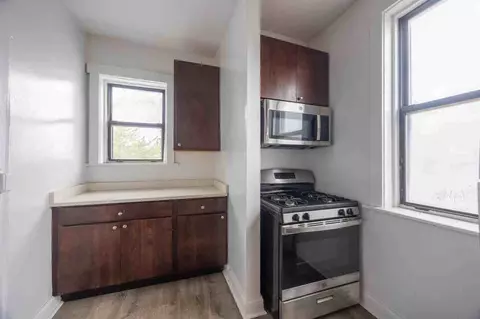 1536 N Kedzie Ave #3J, Chicago, IL 60651