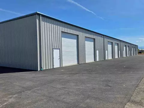 5596 Table Rock Rd #106, Central Point, OR 97502