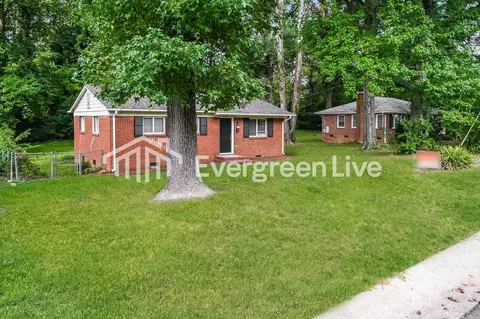 538 Wellingford St, Charlotte, NC 28213