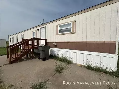 1010 Reservation Rd #H42, Hays, KS 67601