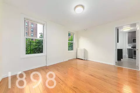 34-33 90th St #E12, Jackson Heights, NY 11372
