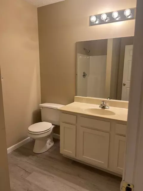 1426 N Kinser Pike #F6, Bloomington, IN 47404