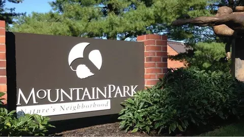 50 Kerr Pkwy, Lake Oswego, OR 97035