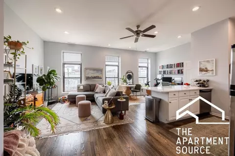 1131 W Madison St #3R, Chicago, IL 60607