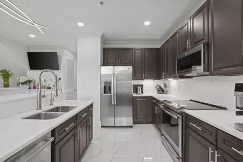 616 NW 38th Cir, Boca Raton, FL 33431