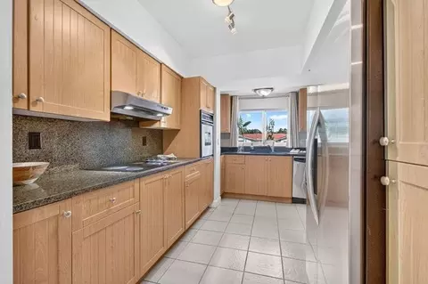 254 NW 6th Ave, Boca Raton, FL 33432