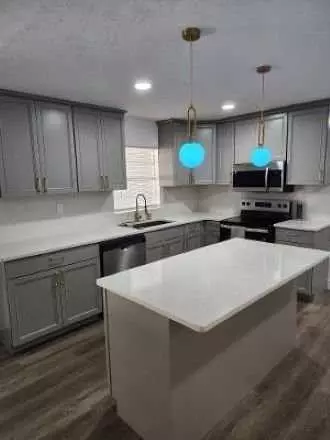 3725 NW 8th Ave, Gainesville, FL 32605