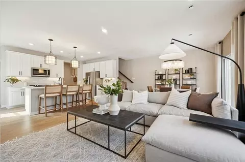 10386 Ithaca Ln N, Maple Grove, MN 55369